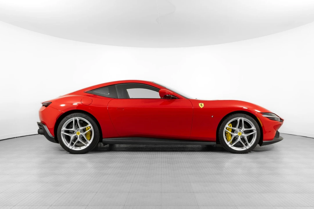 2021 Ferrari Roma - Image 10 of 12
