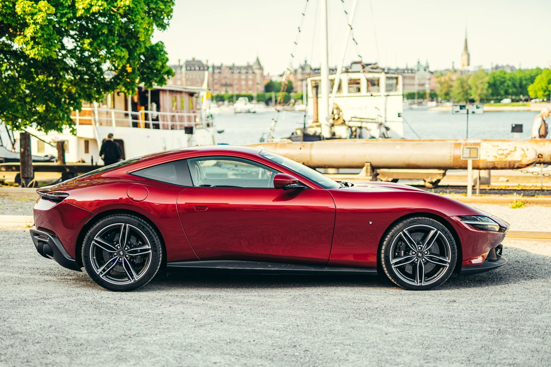 2021 Ferrari Roma - Image 4 of 31