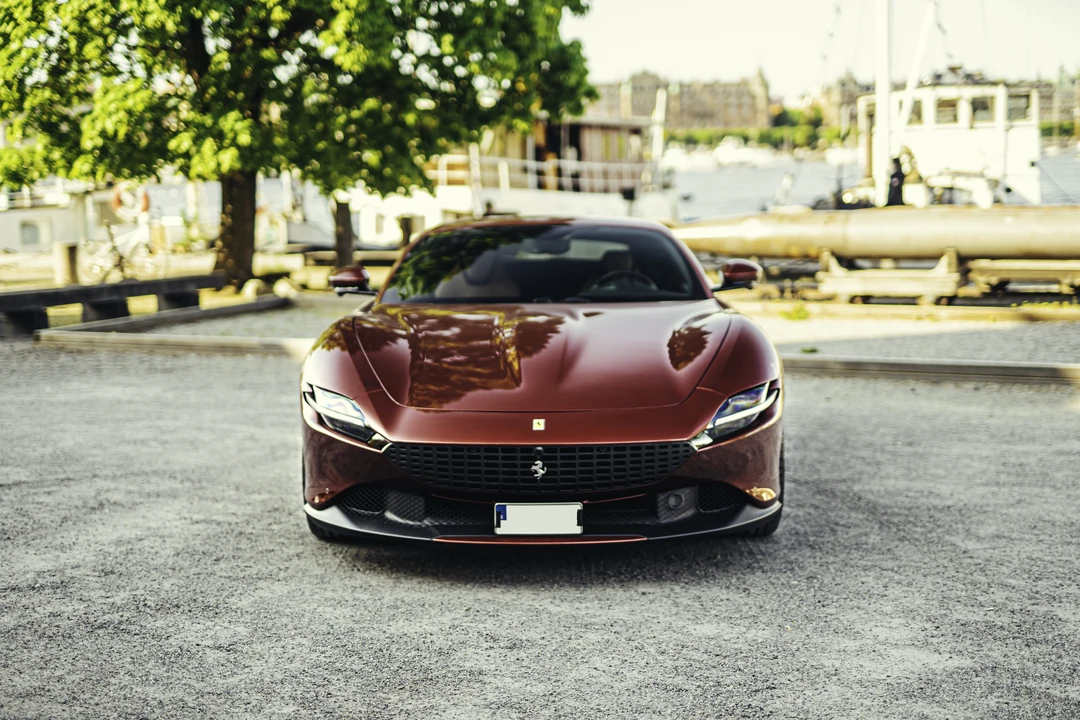 2021 Ferrari Roma - Image 2 of 31