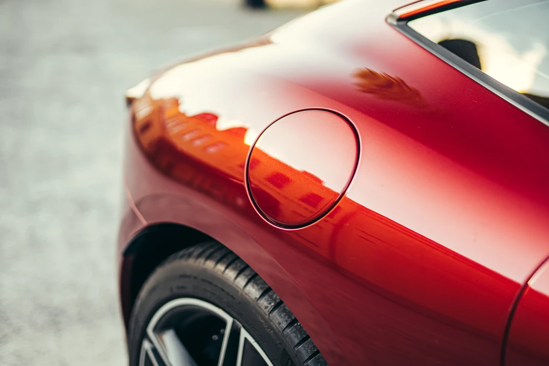 2021 Ferrari Roma - Image 30 of 31