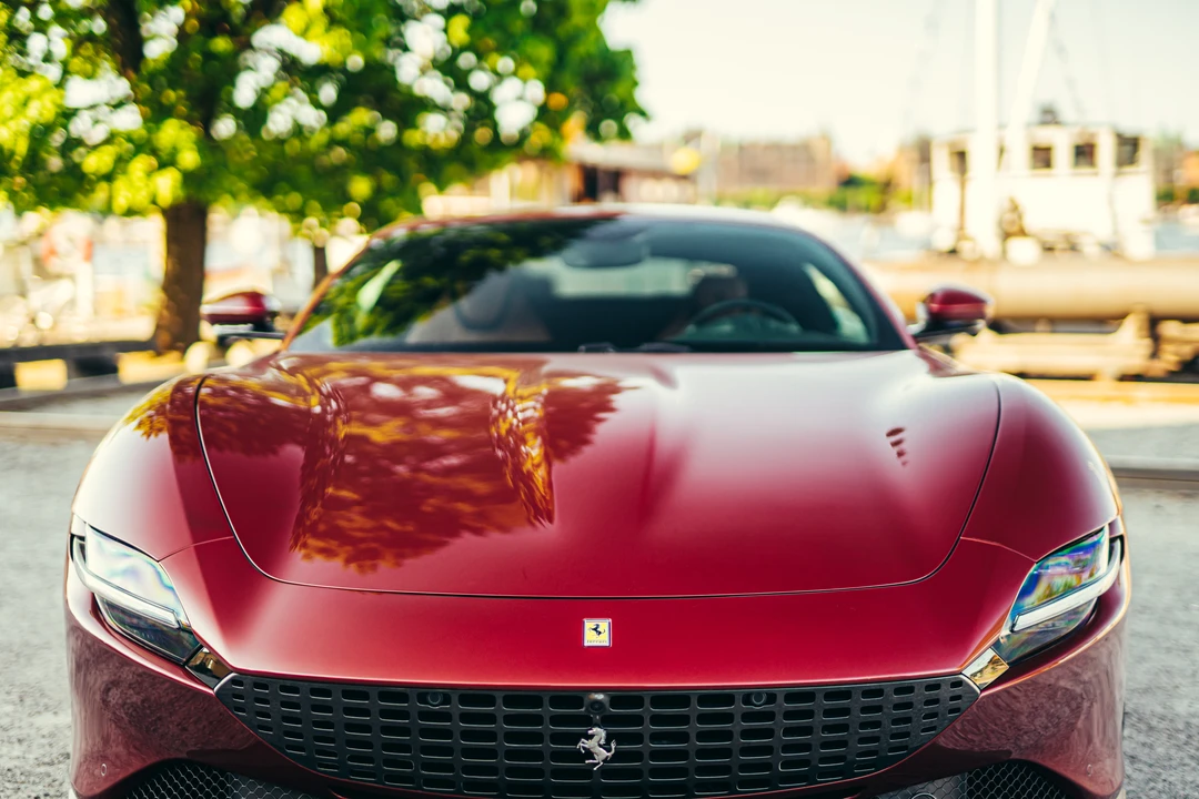 2021 Ferrari Roma - Image 17 of 31
