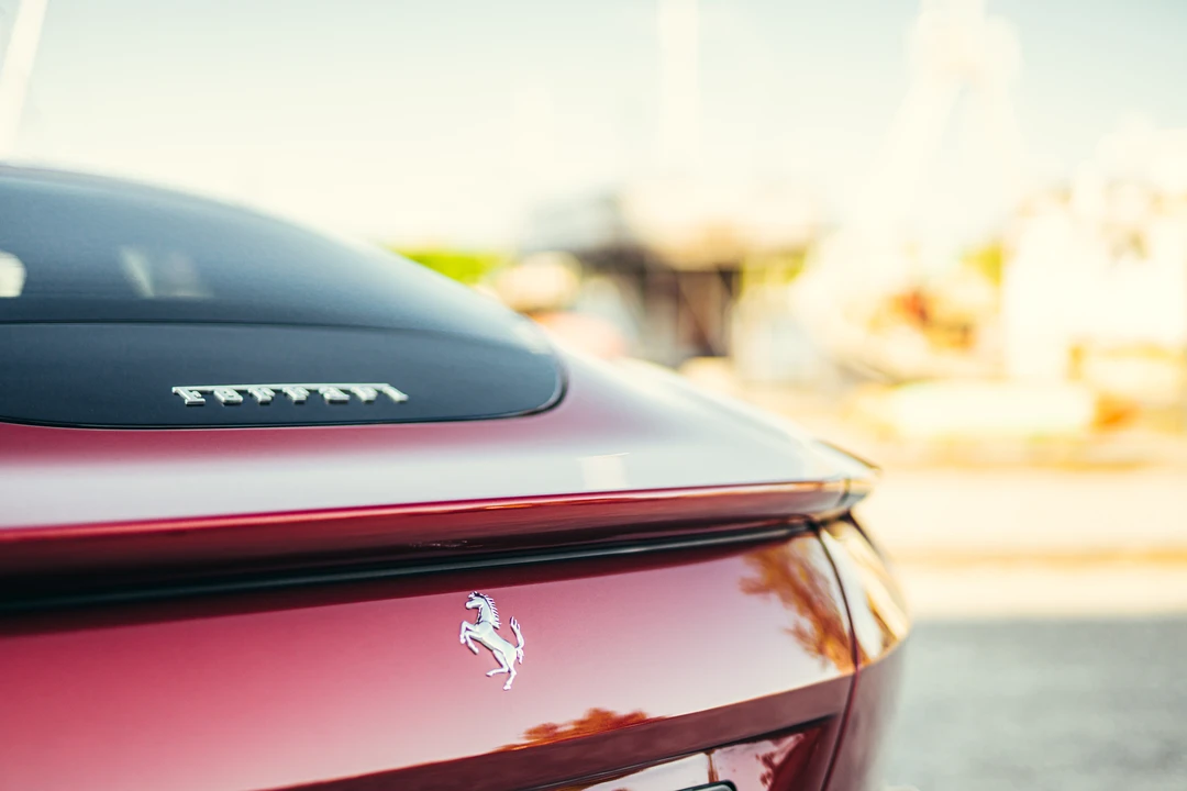 2021 Ferrari Roma - Image 22 of 31