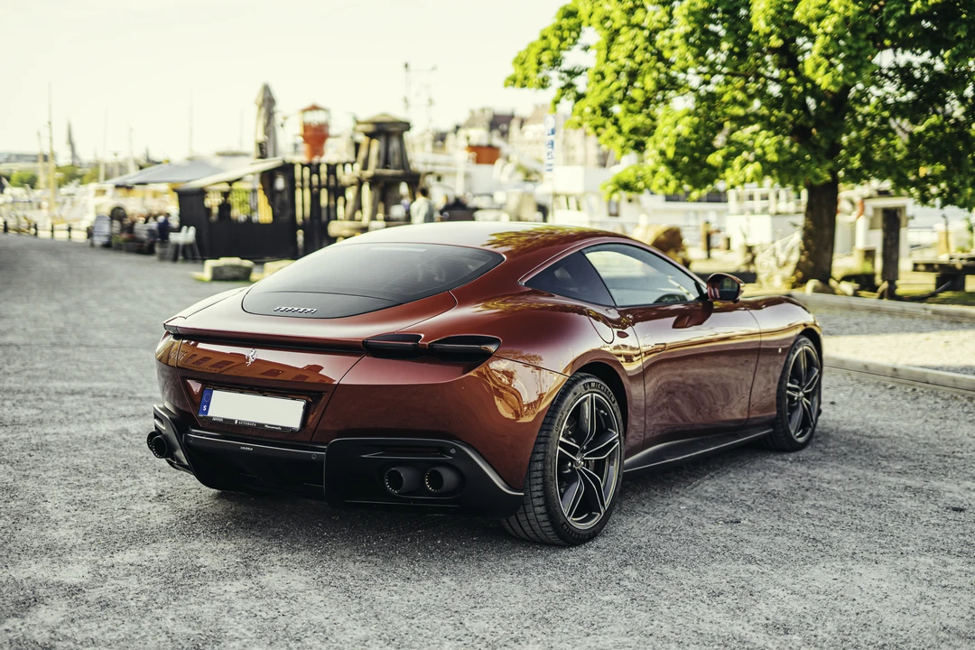 2021 Ferrari Roma - Image 5 of 31