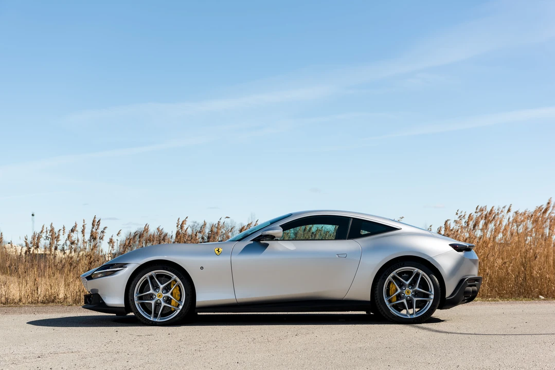 2021 Ferrari Roma - Image 9 of 31