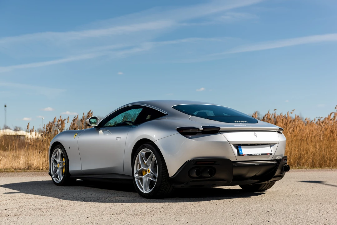 2021 Ferrari Roma - Image 8 of 31