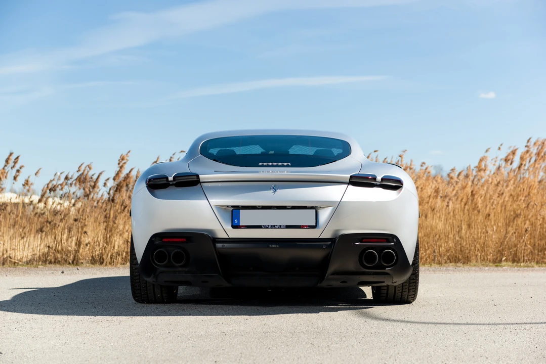 2021 Ferrari Roma - Image 7 of 31