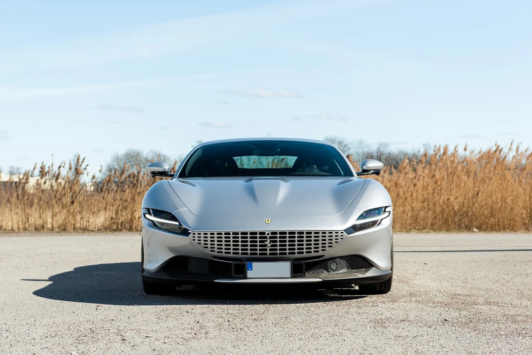 2021 Ferrari Roma - Image 11 of 31