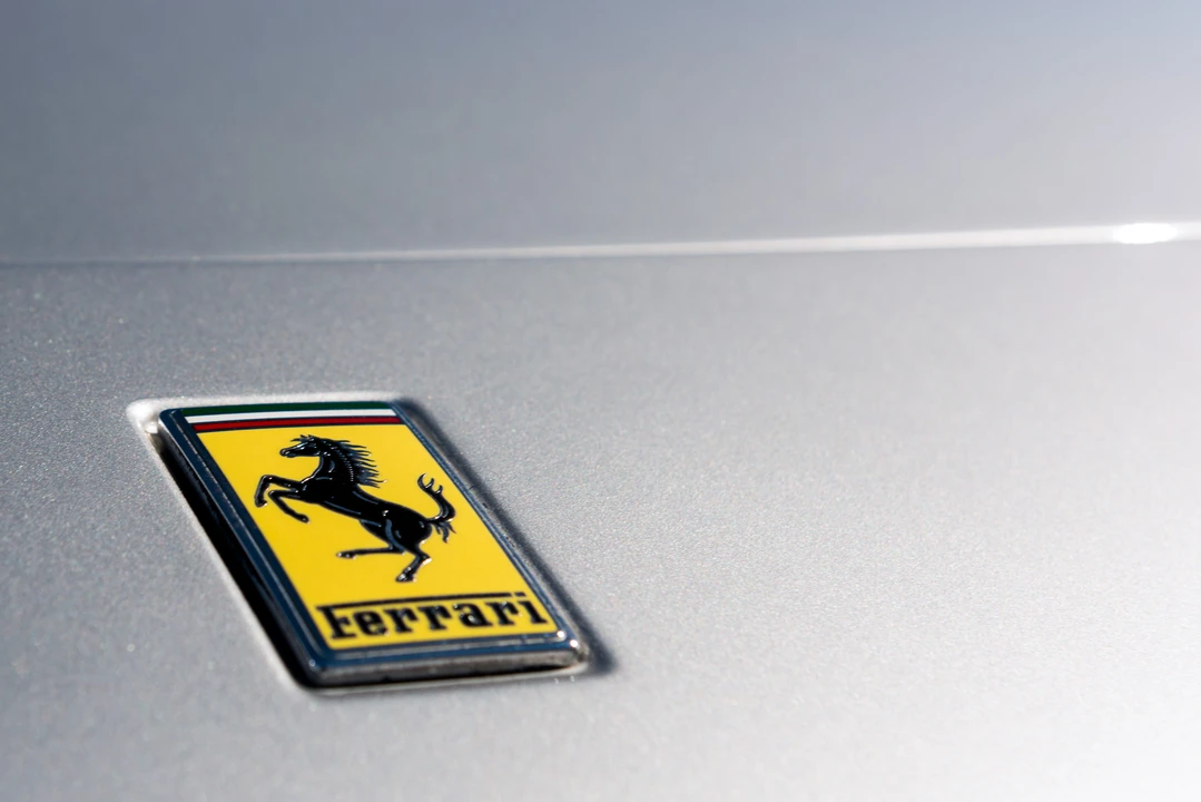 2021 Ferrari Roma - Image 25 of 31