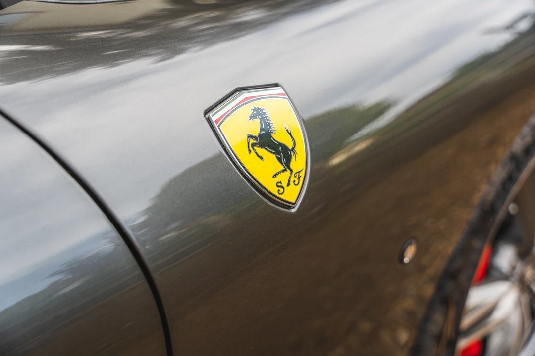2021 Ferrari Roma - Image 27 of 31
