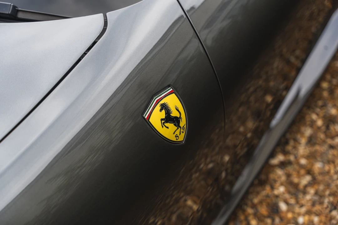 2021 Ferrari Roma - Image 28 of 31