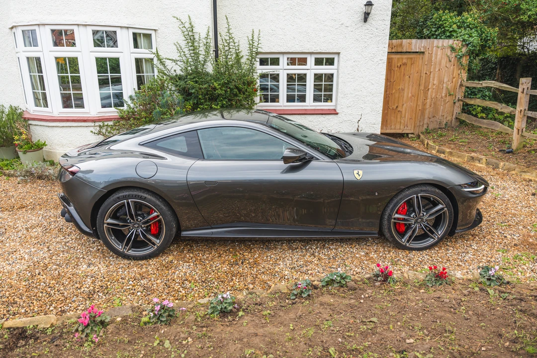 2021 Ferrari Roma - Image 9 of 31