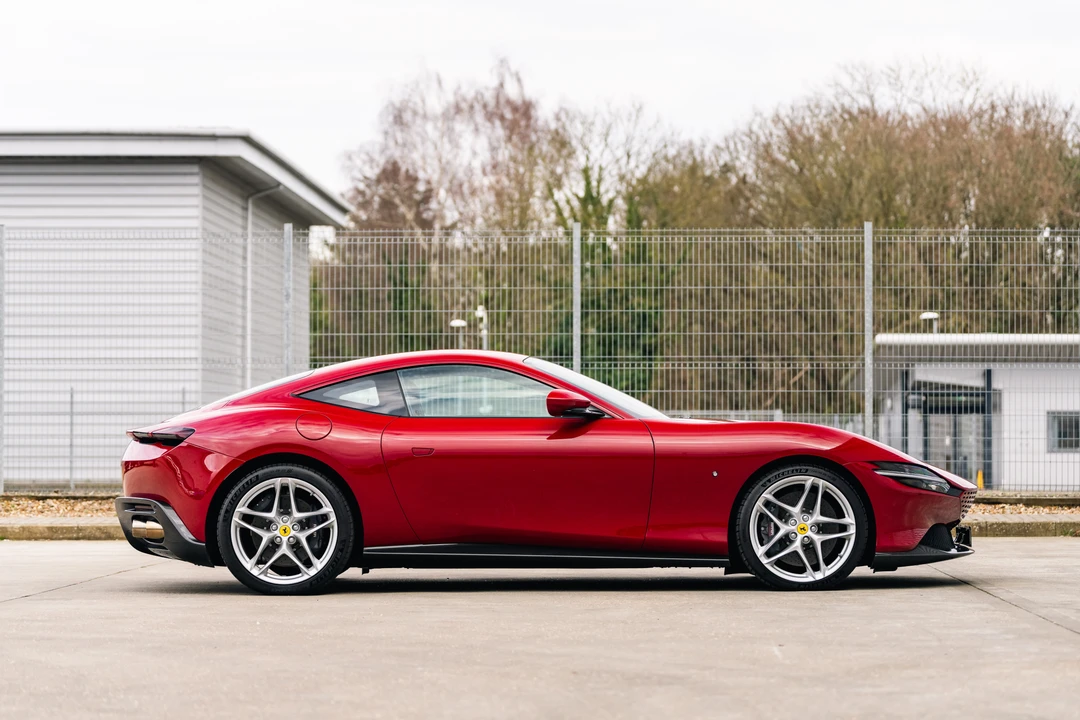 2021 Ferrari Roma - Image 4 of 31