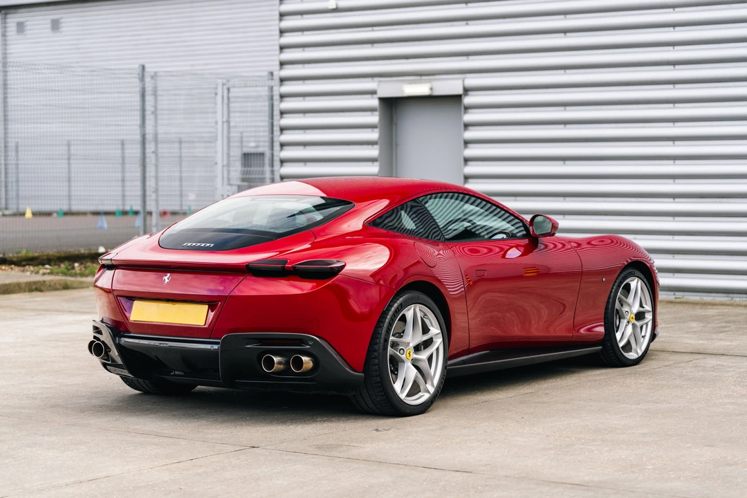 2021 Ferrari Roma - Image 5 of 31