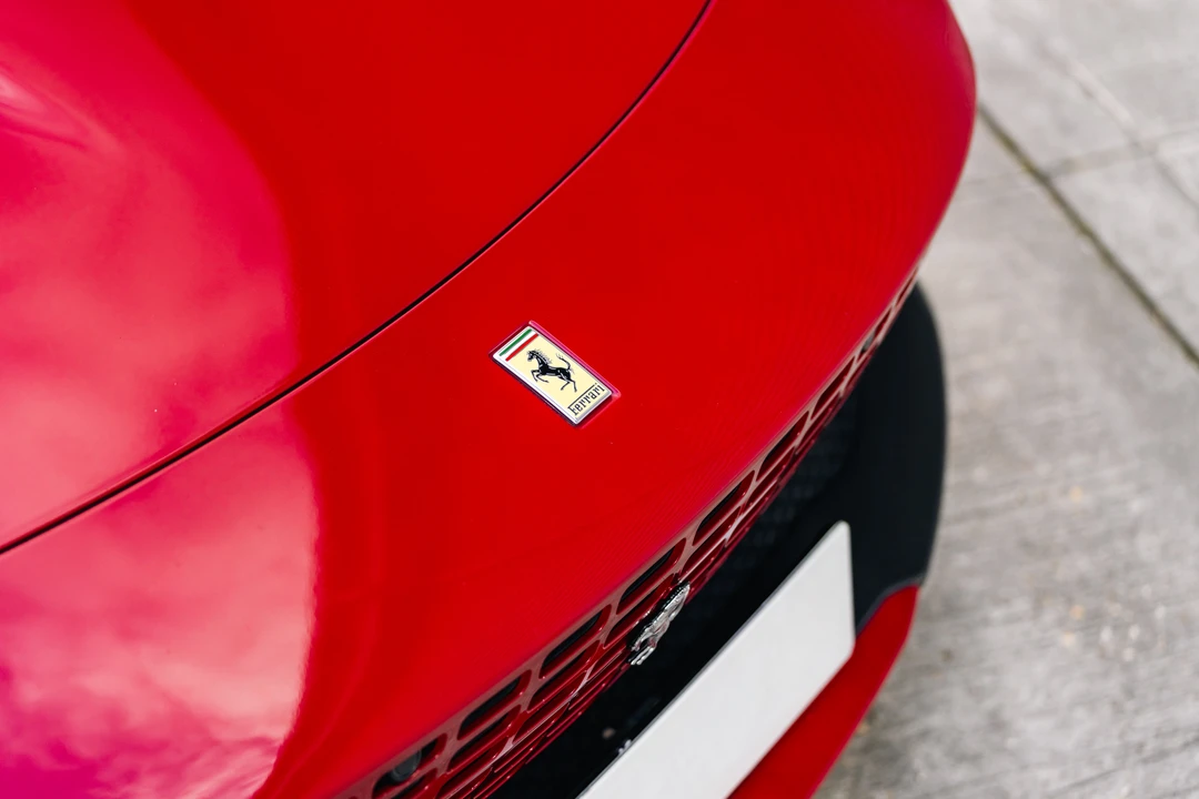 2021 Ferrari Roma - Image 26 of 31