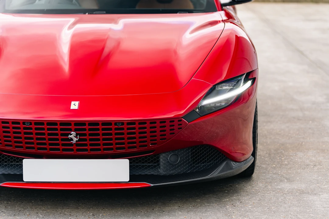 2021 Ferrari Roma - Image 27 of 31