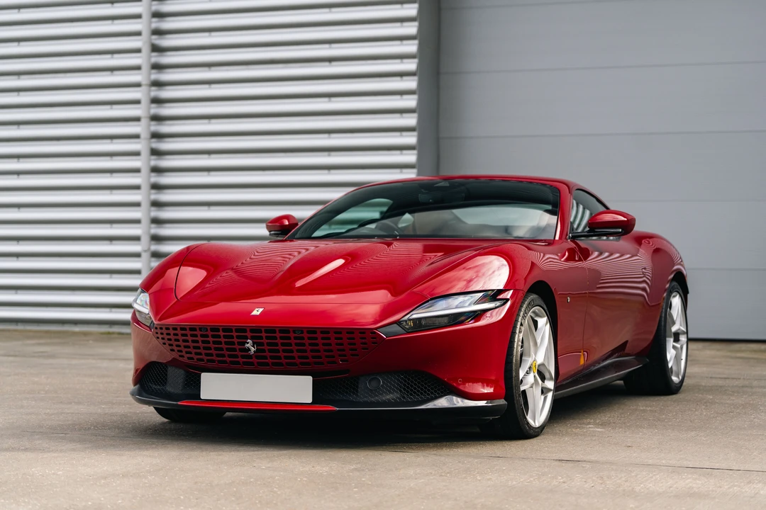 2021 Ferrari Roma - Image 17 of 31