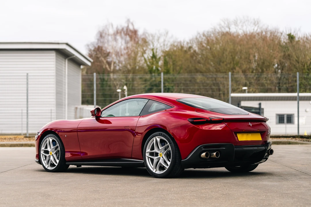 2021 Ferrari Roma - Image 7 of 31
