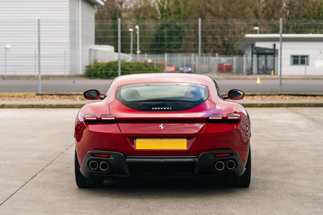 2021 Ferrari Roma - Image 14 of 31