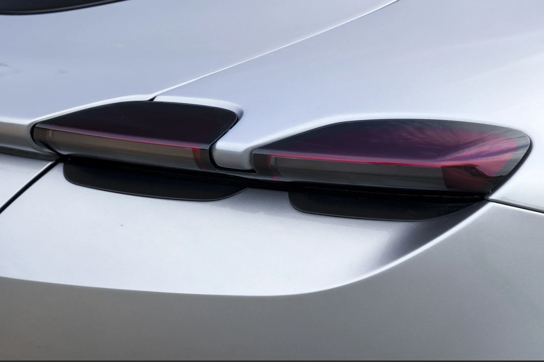 2021 Ferrari Roma - Image 28 of 31