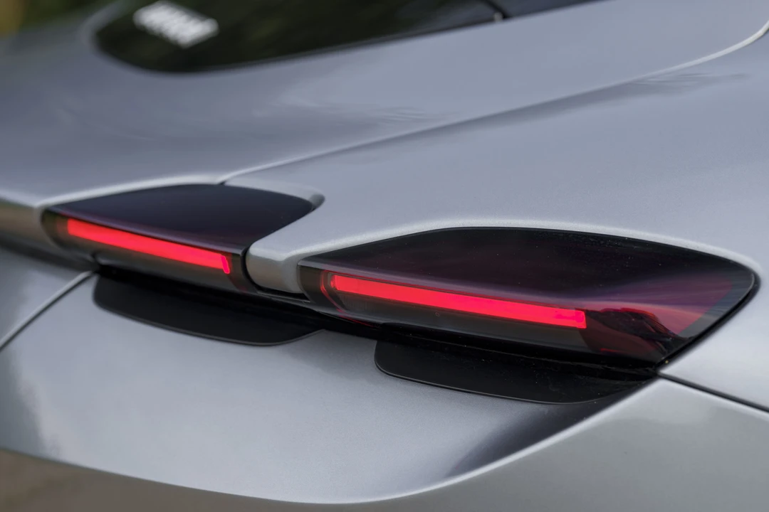 2021 Ferrari Roma - Image 30 of 31