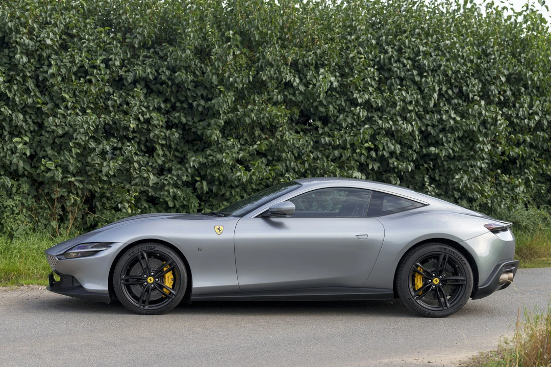 2021 Ferrari Roma - Image 13 of 31