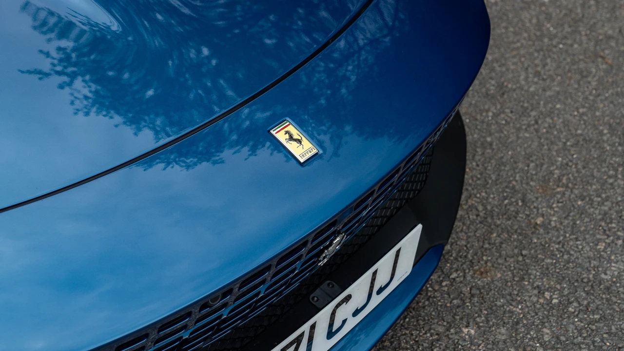2021 Ferrari Roma - Image 23 of 31