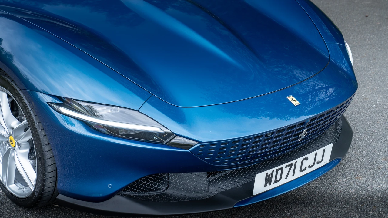 2021 Ferrari Roma - Image 24 of 31