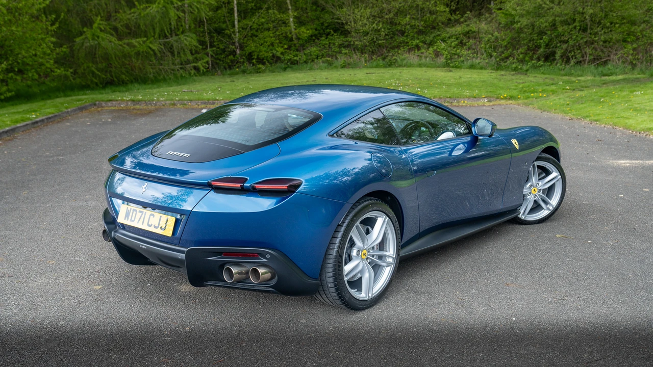 2021 Ferrari Roma - Image 7 of 31