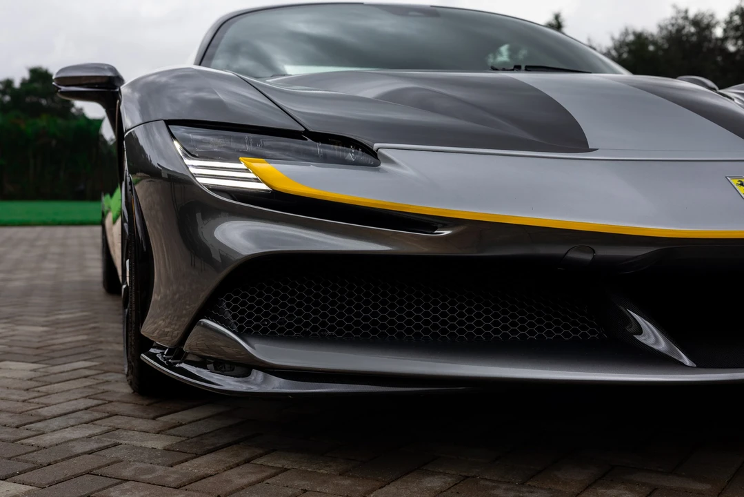 2021 Ferrari SF90 Stradale - Image 27 of 31