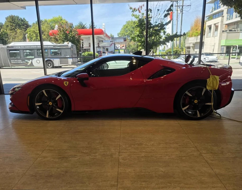 2021 Ferrari SF90 Stradale - Image 4 of 17