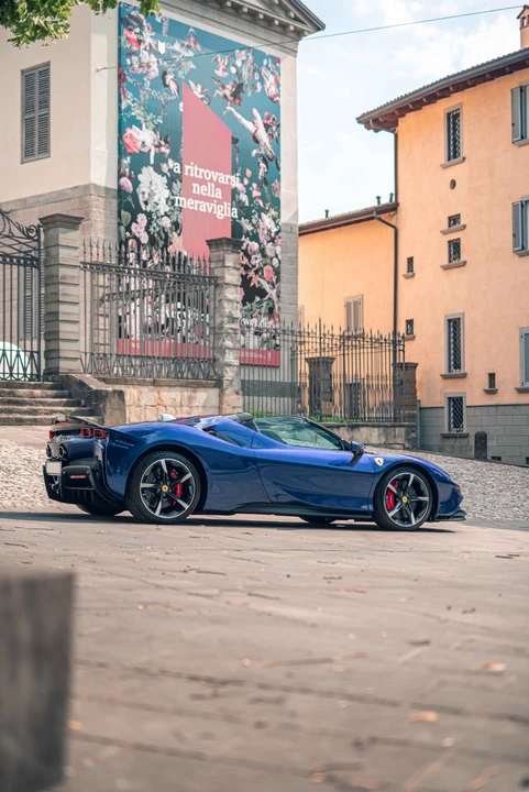 2021 Ferrari SF90 Spider - Image 15 of 31