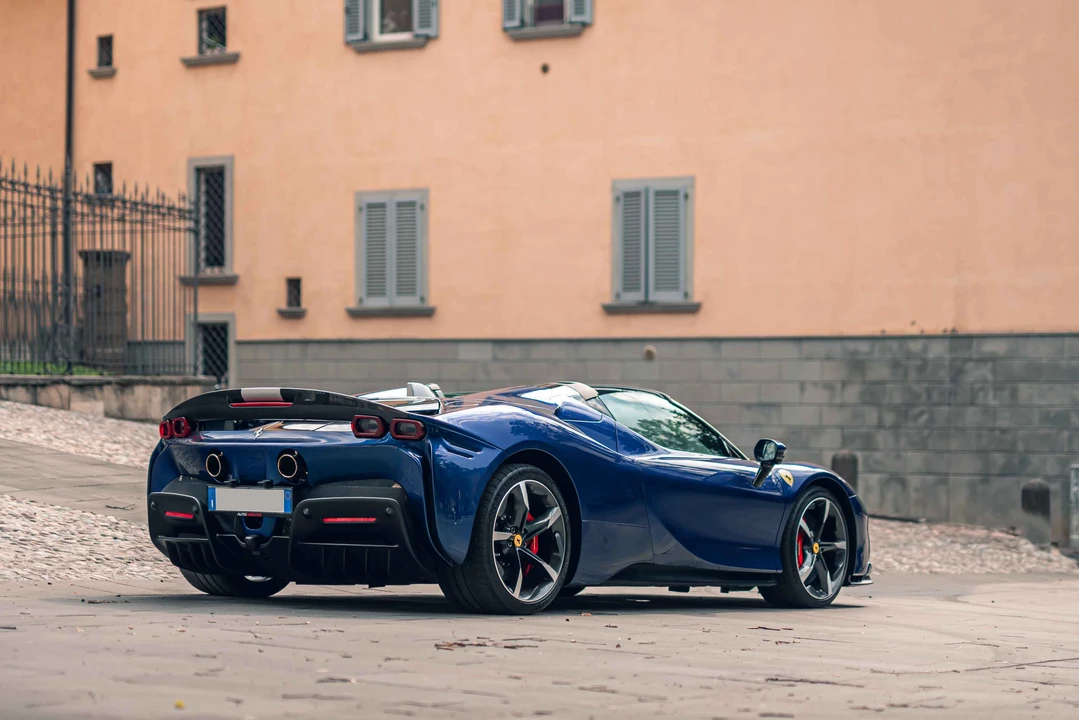 2021 Ferrari SF90 Spider - Image 7 of 31