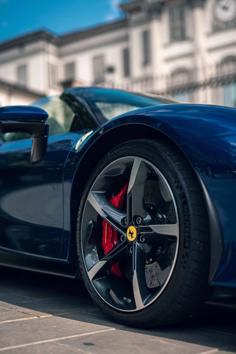 2021 Ferrari SF90 Spider - Image 23 of 31