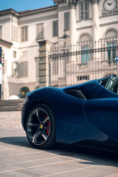 2021 Ferrari SF90 Spider - Image 25 of 31