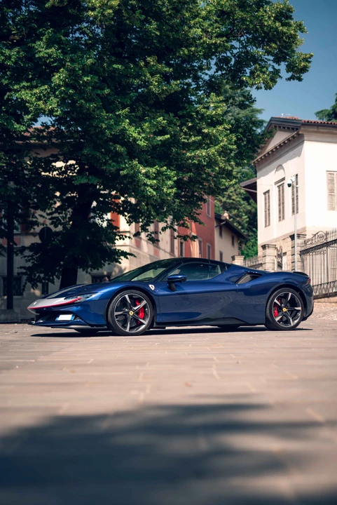 2021 Ferrari SF90 Spider - Image 11 of 31