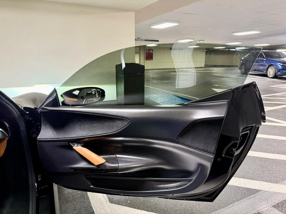 2021 Ferrari SF90 Stradale - Image 27 of 31