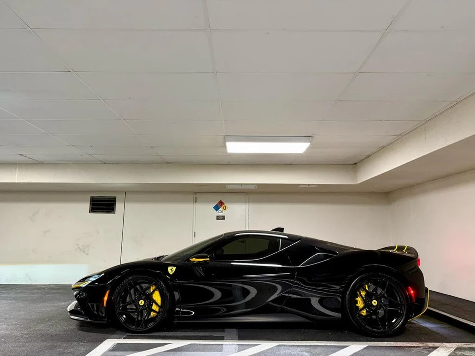 2021 Ferrari SF90 Stradale - Image 2 of 31