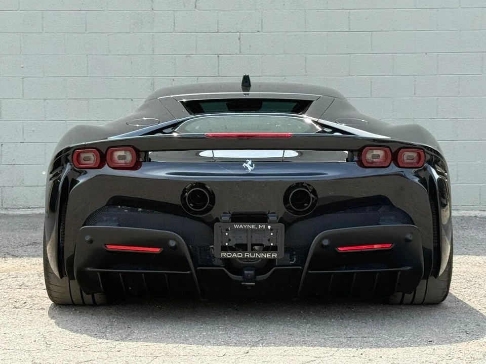 2021 Ferrari SF90 Stradale - Image 19 of 31
