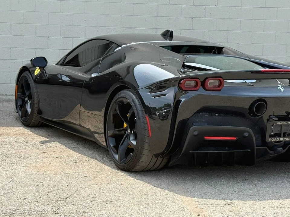 2021 Ferrari SF90 Stradale - Image 15 of 31