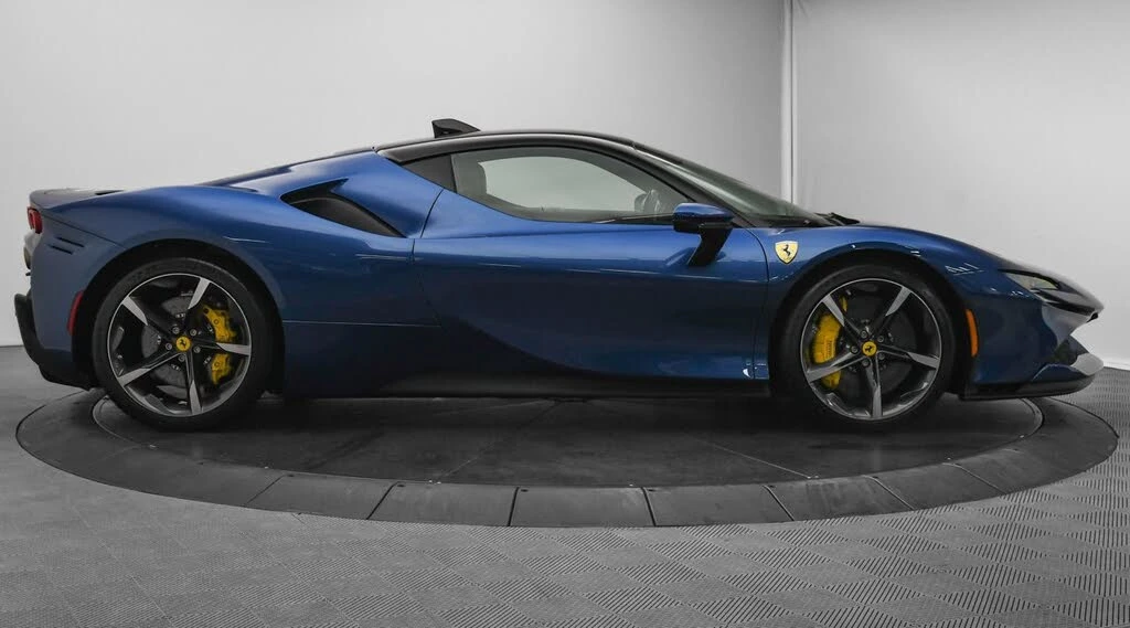 2021 Ferrari SF90 Stradale - Image 8 of 31