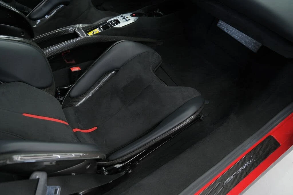 2021 Ferrari SF90 Stradale - Image 19 of 31