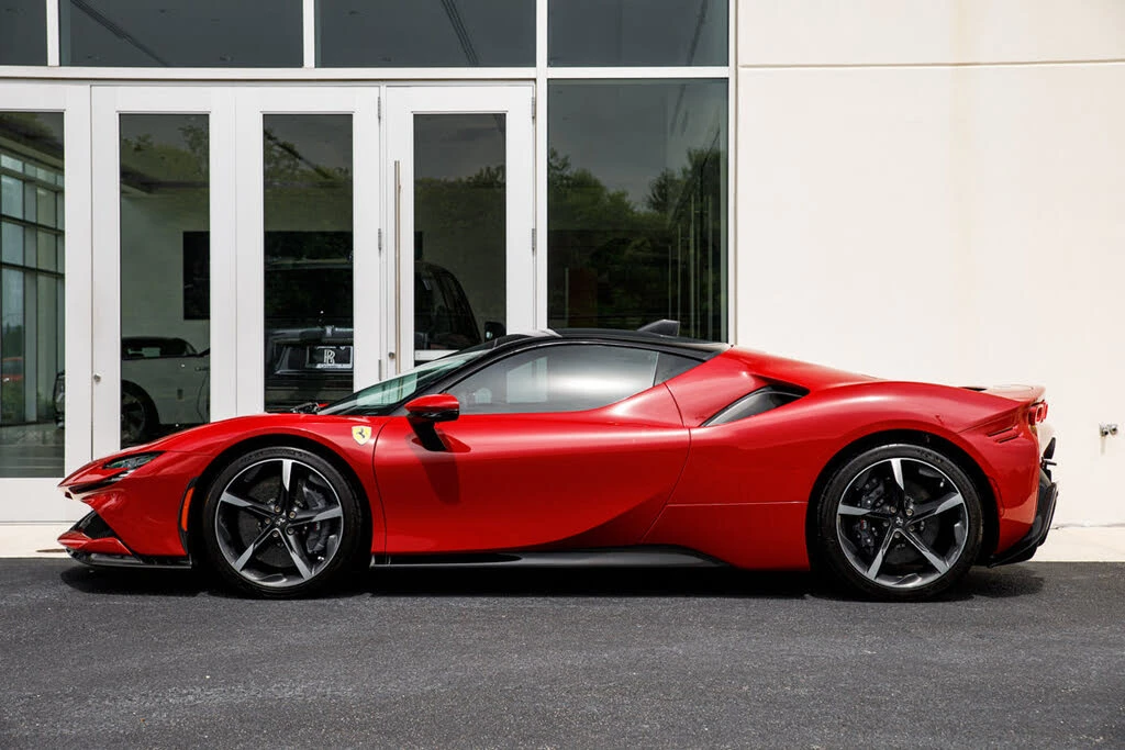 2021 Ferrari SF90 Stradale - Image 9 of 31