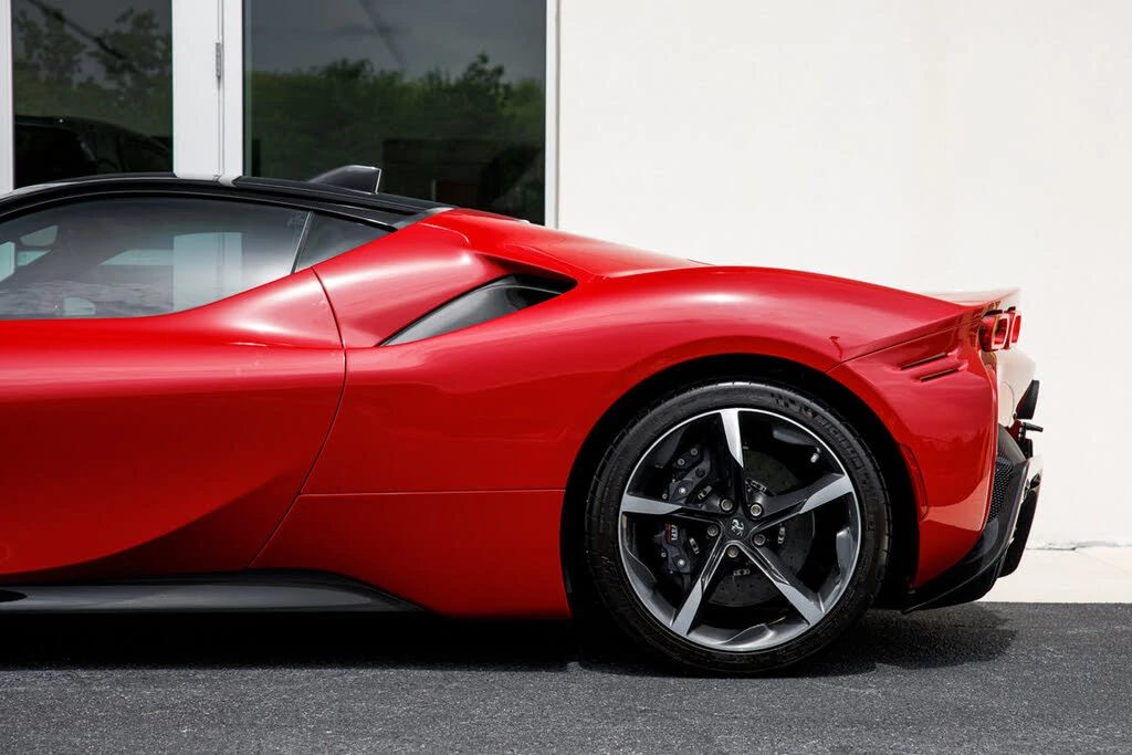 2021 Ferrari SF90 Stradale - Image 8 of 31