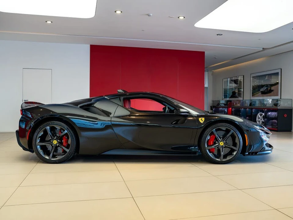 2021 Ferrari SF90 Stradale - Image 7 of 27