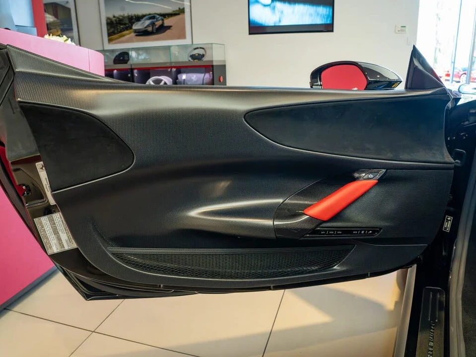 2021 Ferrari SF90 Stradale - Image 8 of 27