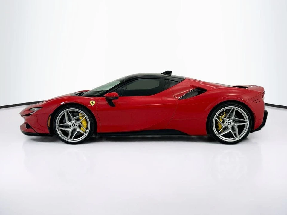 2021 Ferrari SF90 Stradale - Image 8 of 31