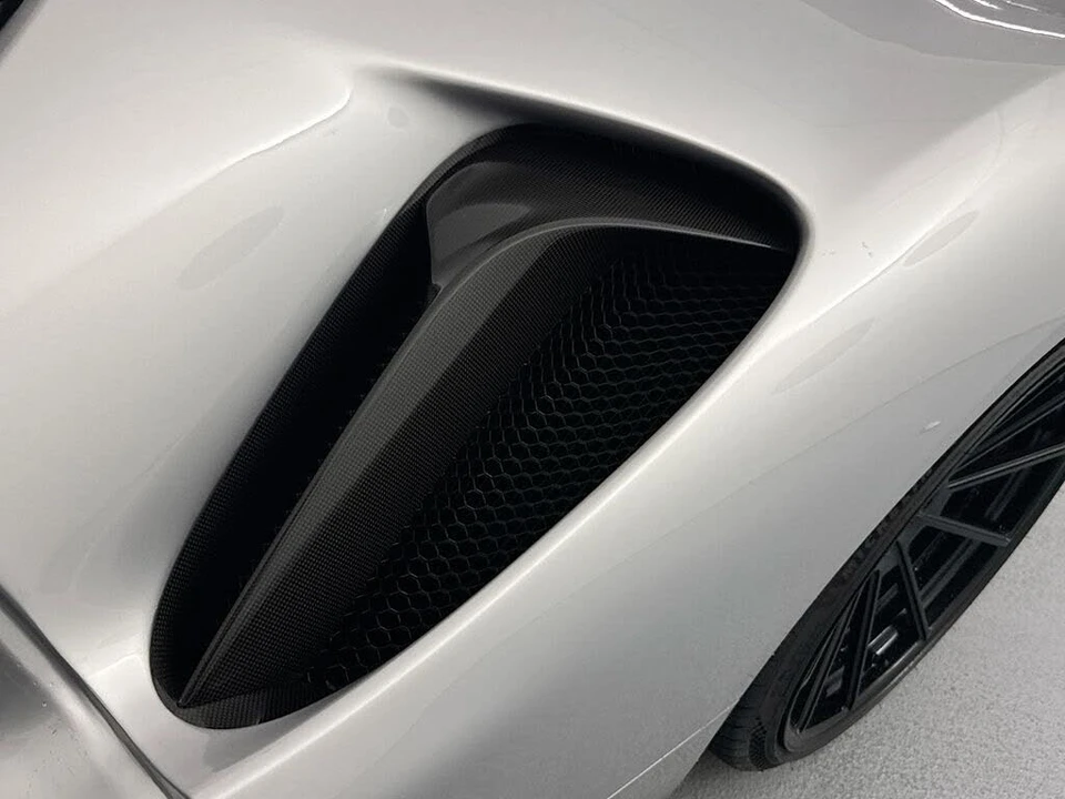 2021 Ferrari SF90 Stradale - Image 26 of 31