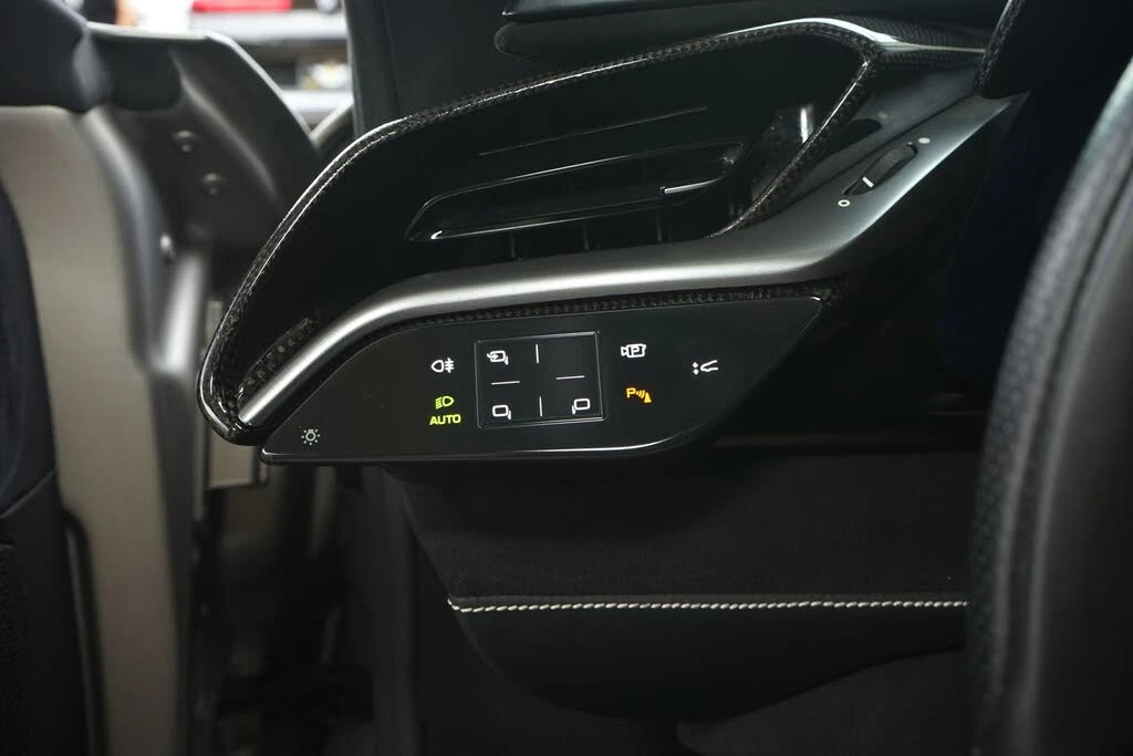 2021 Ferrari SF90 Stradale - Image 27 of 31