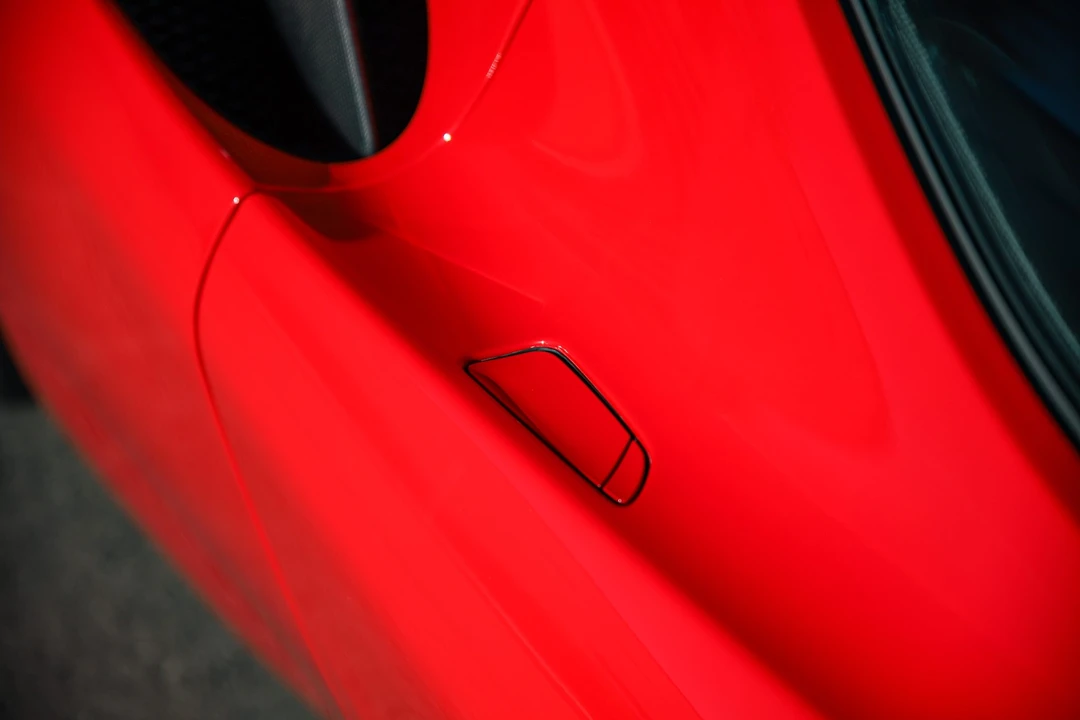 2021 Ferrari SF90 Stradale - Image 29 of 31