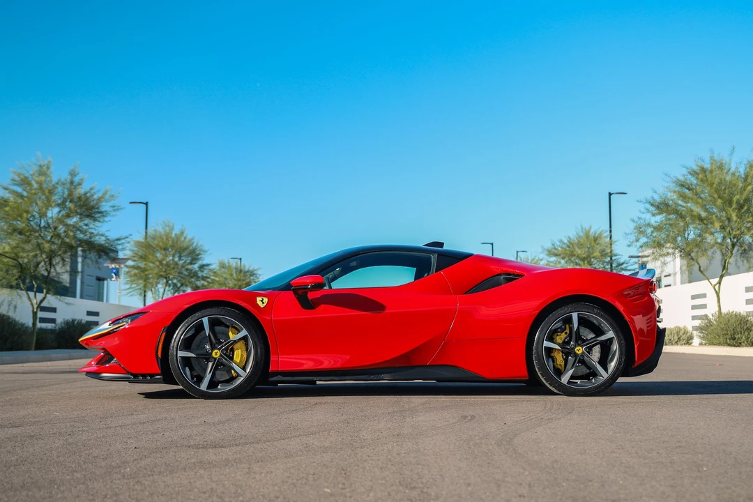 2021 Ferrari SF90 Stradale - Image 22 of 31